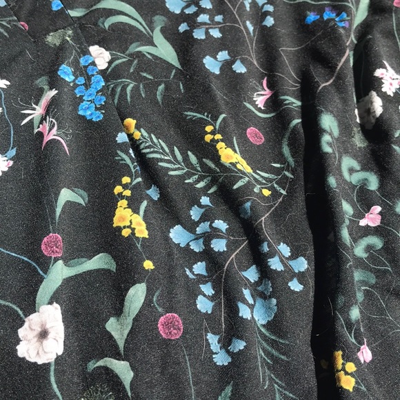 Top - Picture 2 of 5